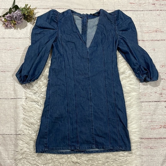 ZARA Denim Paneled V-neck Mini Dress With Puffed Sleeves - Picture 2 of 12